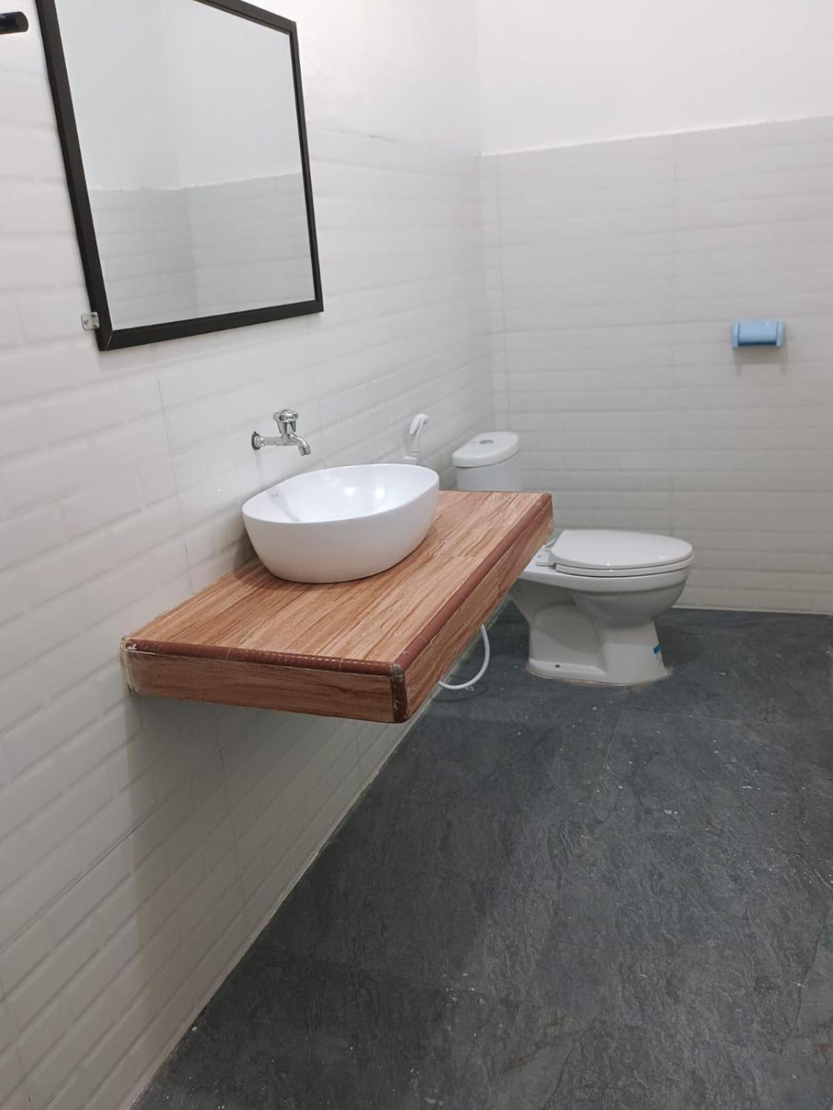 Kuta Lodge Homestay Eksteriør bilde